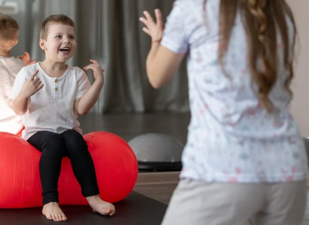 Child physiotherapy session